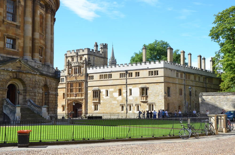 OISE Oxford College Experience
